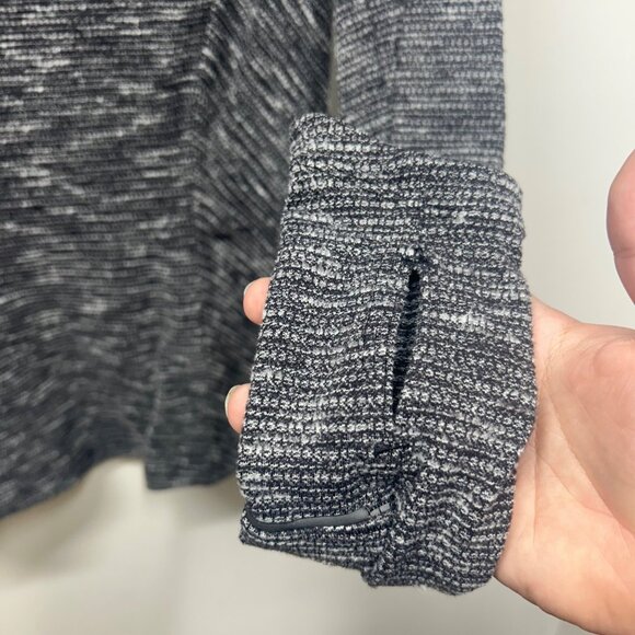 Lululemon Womens Long-Sleeve Knit Top With Thumbholes Gray & White Striped Patte - Picture 5 of 8